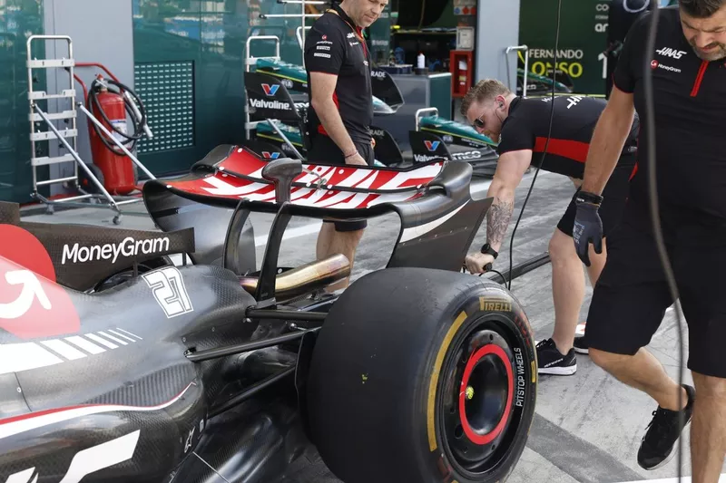 Haas VF-23 