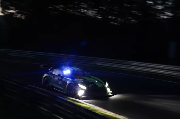 #11 SR Motorsport by Schnitzelalm Mercedes-AMG GT3: Kenneth Heyer, Jay Mo Härtling, Jannes Fittje, Christopher Bru?ck