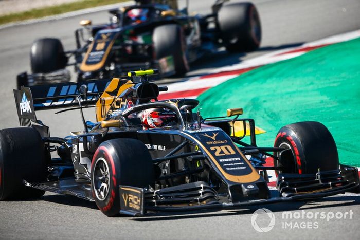 Kevin Magnussen, Haas F1 Team VF-19, Romain Grosjean, Haas F1 Team VF-19
