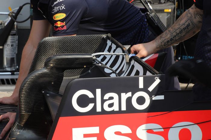 Detalle del alerón trasero del Red Bull Racing RB16B