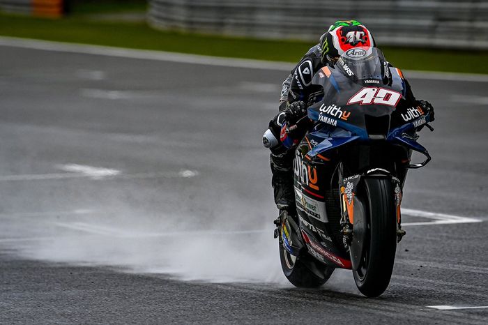 24º Darryn Binder, RNF MotoGP Racing (1'59.857)