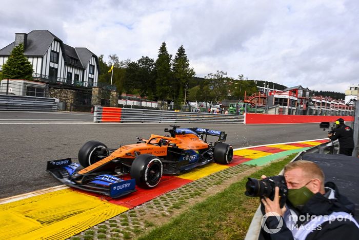 Carlos Sainz Jr., McLaren MCL35