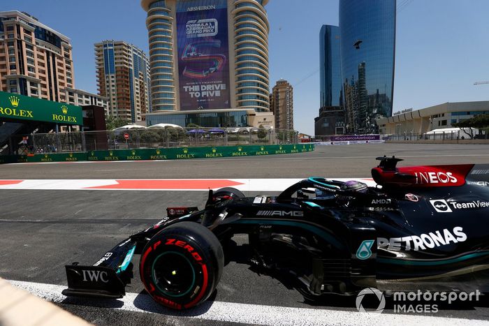 Lewis Hamilton, Mercedes W12