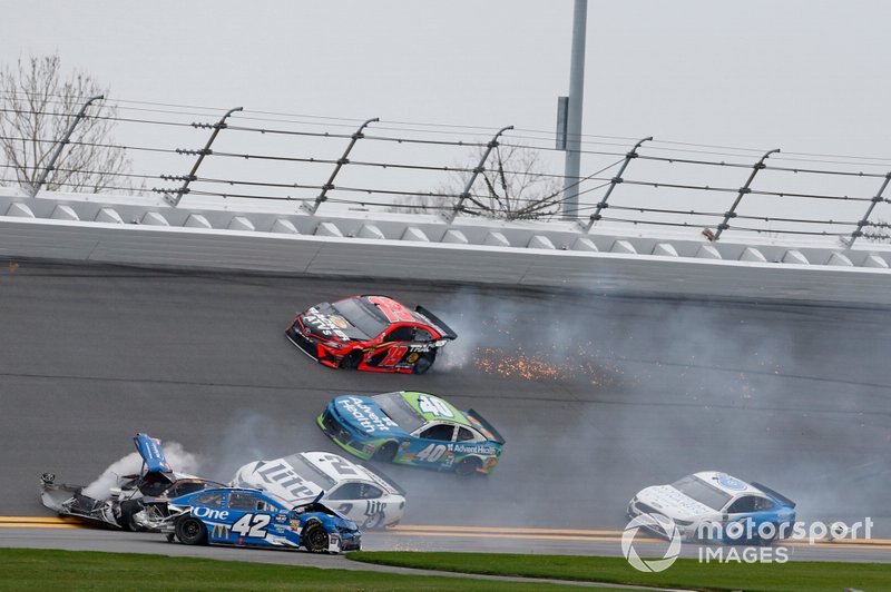 Big One: Massencrash beim Clash in Daytona