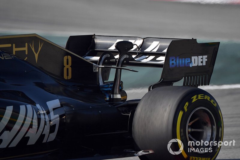 Haas F1 Team VF-19 alerón trasero