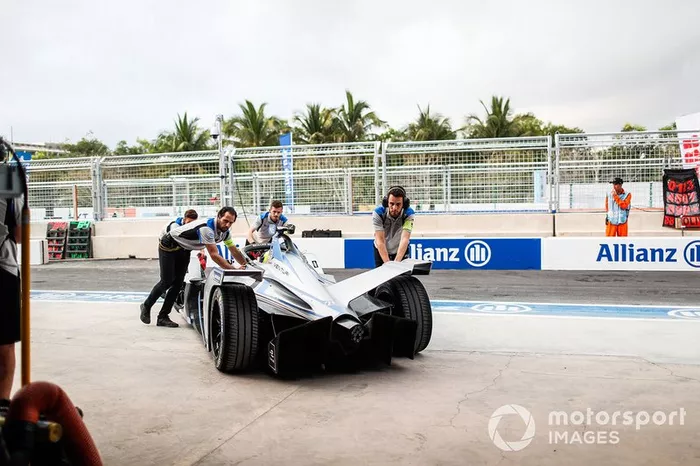 Felipe Massa, Venturi Formula E, Venturi VFE05, is pushed into the garage