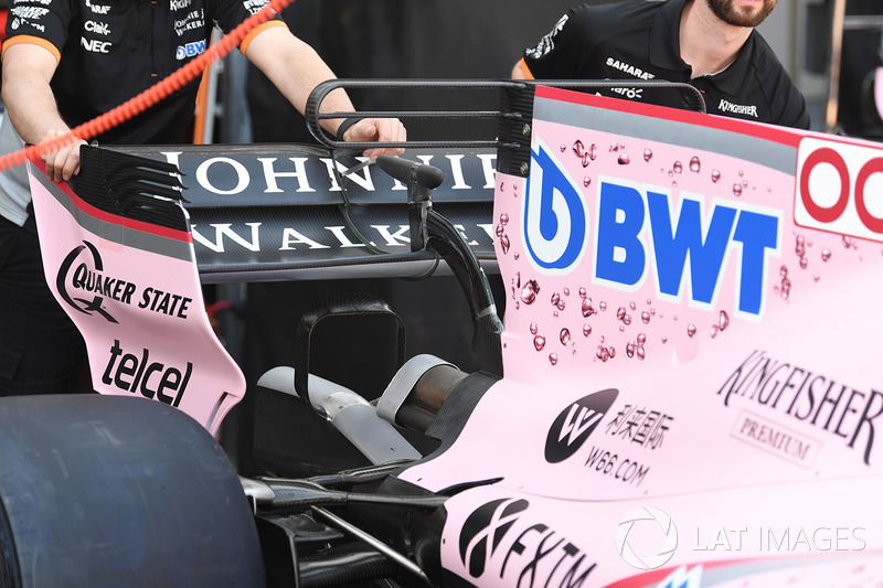 Force India VJM10, cubierta motor y alerón trasero