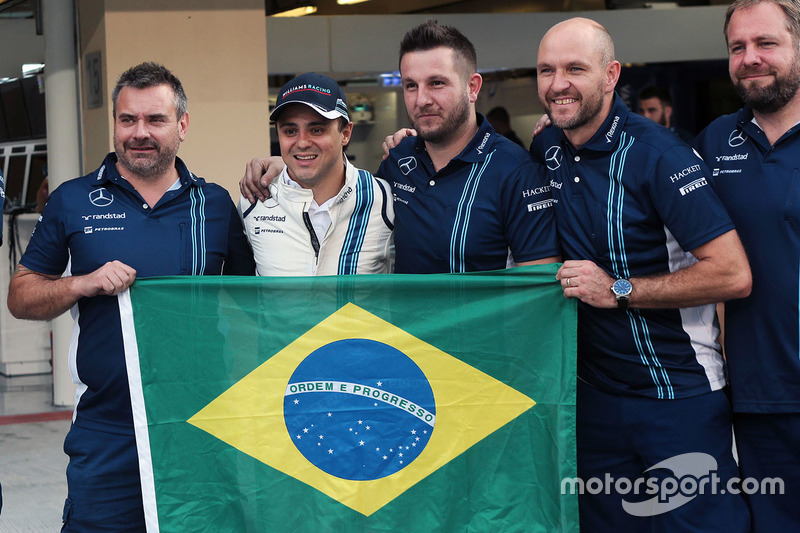 Felipe Massa, Williams en una fotografía de equipo