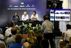 Laurent Mekies, F1 Yarış Direktörü Vekili, FIA, Charlie Whiting, FIA Yarış Direktörü, Matteo Boncian