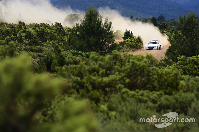 Hyundai i20 WRC 2017 testi