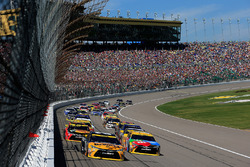 Start: Matt Kenseth, Joe Gibbs Racing, Toyota, führt