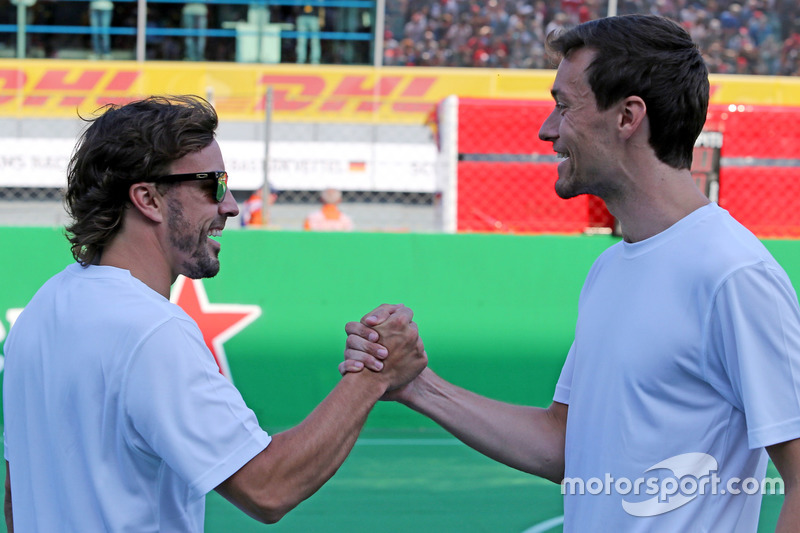 Heineken charity football game, Fernando Alonso, McLaren Honda and Jolyon Palmer, Renault Sport F1 T