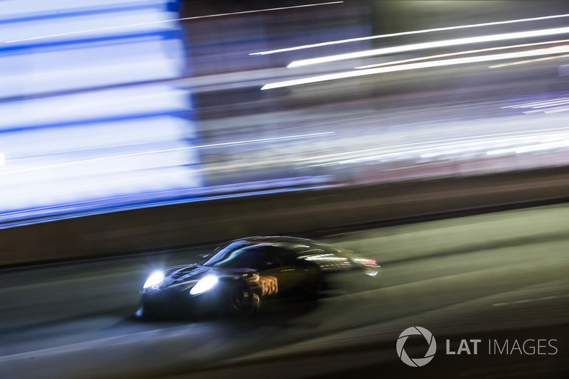 Йорг Бергмайстер, Патрик Линдси, Эджидио Перфетти, Team Project 1, Porsche 911 RSR (№56)