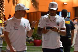 Valtteri Bottas, Mercedes-AMG F1 and Lewis Hamilton, Mercedes-AMG F1