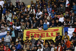 Fans op de tribune