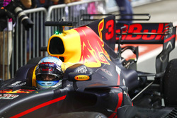 Second place Daniel Ricciardo, Red Bull Racing RB13