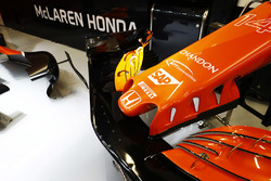 McLaren MCL32 front wing detail