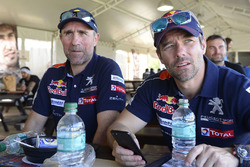 Stéphane Peterhansel, Peugeot Sport; Sébastien Loeb, Peugeot Sport
