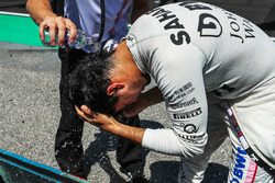 Temporada 2017 F1-hungarian-gp-2017-sergio-perez-force-india-has-water-poured-on-his-head-on-the-grid