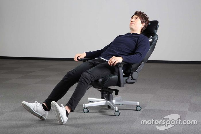 サッシャ｜noblechairs | EPIC |Mercedes-AMG Pertonas Motorsport Edition