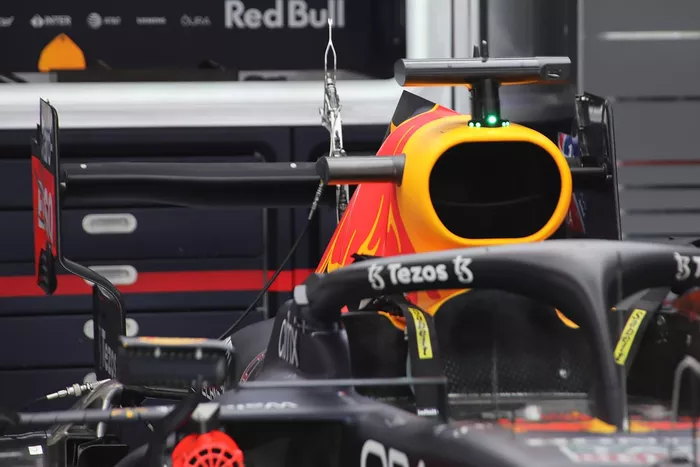 Detalle del alerón trasero del Red Bull Racing RB16B