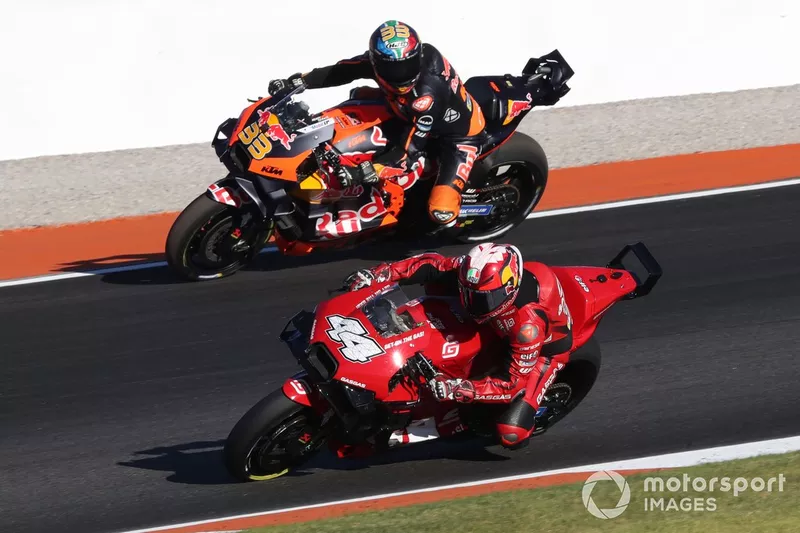 Brad Binder, Red Bull KTM Factory Racing, Pol Espargaro, Tech3 GASGAS Factory Racing