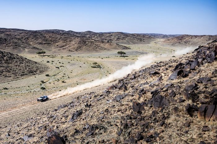 #217 X-raid Mini JCW Team Mini John Cooper Works Rally Plus: Krzysztof Holowczyc, Łukasz Kurzeja