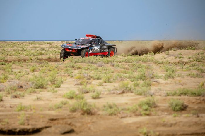 #207 Team Audi Sport Audi: Carlos Sainz Sr, Lucas Cruz