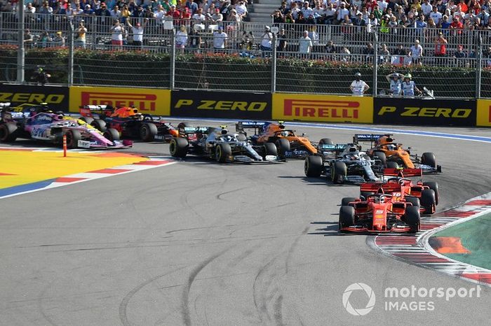 Sebastian Vettel, Ferrari SF90, Charles Leclerc, Ferrari SF90, Lewis Hamilton, Mercedes AMG F1 W10, Carlos Sainz Jr., McLaren MCL34, Valtteri Bottas, Mercedes AMG W10