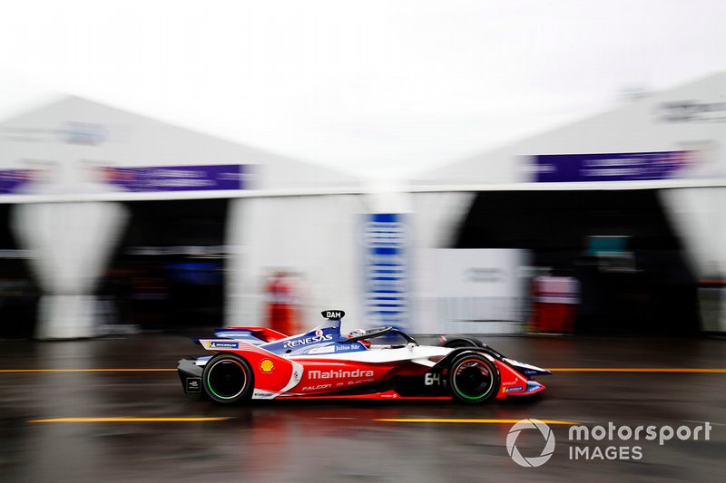 Jérôme d'Ambrosio, Mahindra Racing, M5 Electro transita in pit lane