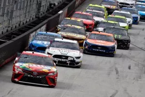 Kyle Busch, Joe Gibbs Racing, Toyota Camry Snickers