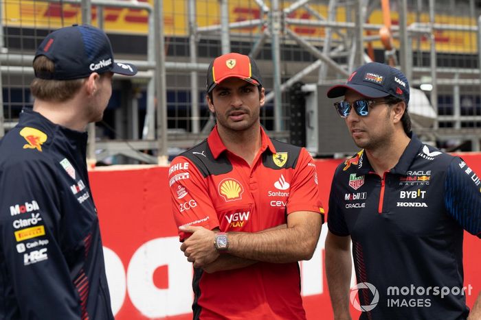 Max Verstappen, Red Bull Racing, Carlos Sainz, Ferrari Sergio Pérez, Red Bull Racing