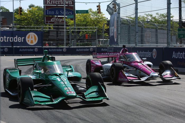 Alex Palou, Chip Ganassi Racing Honda, Helio Castroneves, Meyer Shank Racing Honda