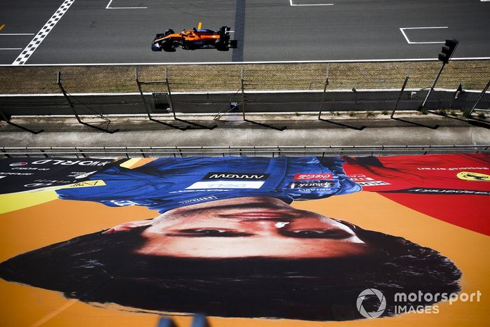 Carlos Sainz Jr., McLaren MCL35