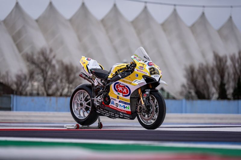 SBK | Pata GoEleven svela la livrea 2025 della Ducati di Iannone