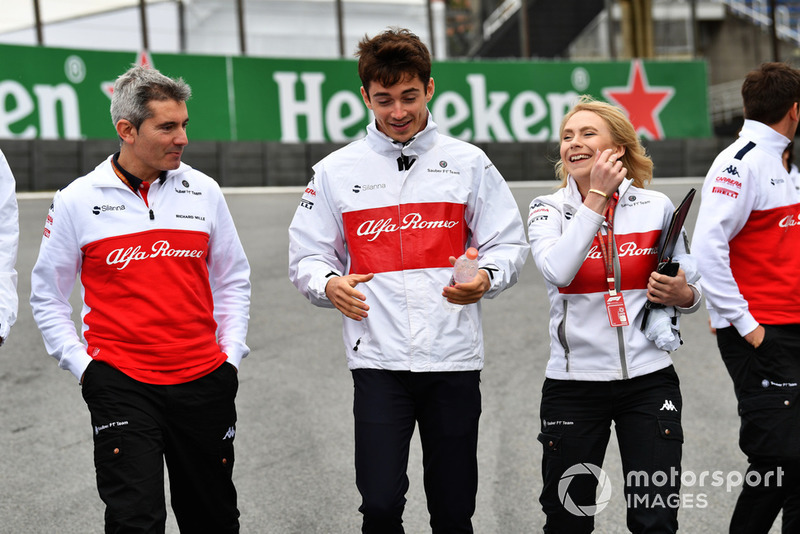 Charles Leclerc, Sauber walks the track with Xevi Pujolar, Sauber Head of Track Engineering and Ruth Buscombe, Sauber Race Strategist