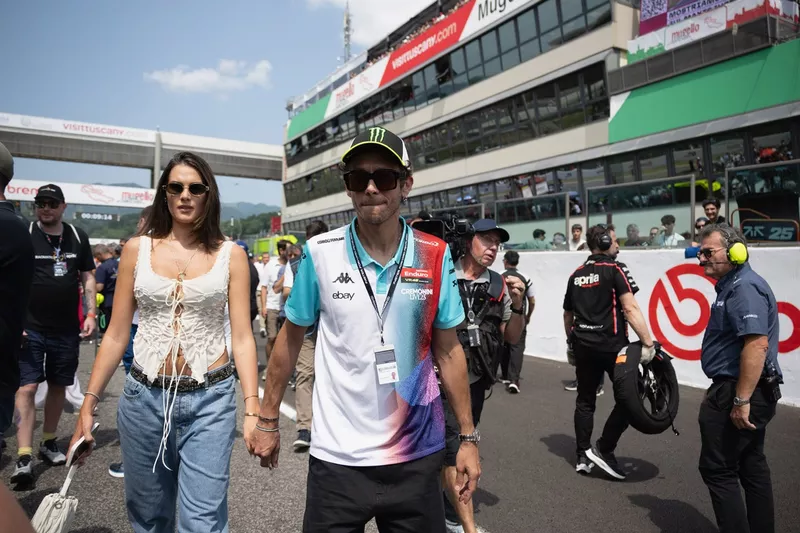 Valentino Rossi, VR46 Racing Team avec sa petite amie Francesca Sofia Novello