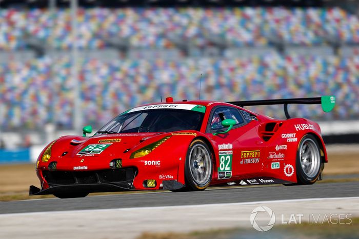 #82 Risi Competizione Ferrari 488 GT3, GTD: Ricardo Perez de Lara, Martin Fuentes, Santiago Creel, Miguel Molina, Matt Griffin