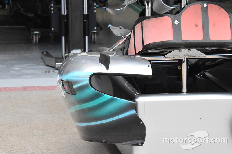 Mercedes AMG F1 W09 sidepod detail