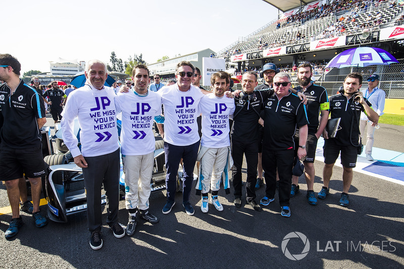 Alejandro Agag, Formula E CEO & Sébastien Buemi, Renault e.Dams, show their support for Jean-Paul Driot