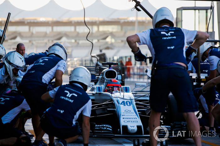 Robert Kubica, Williams FW40, pit stop