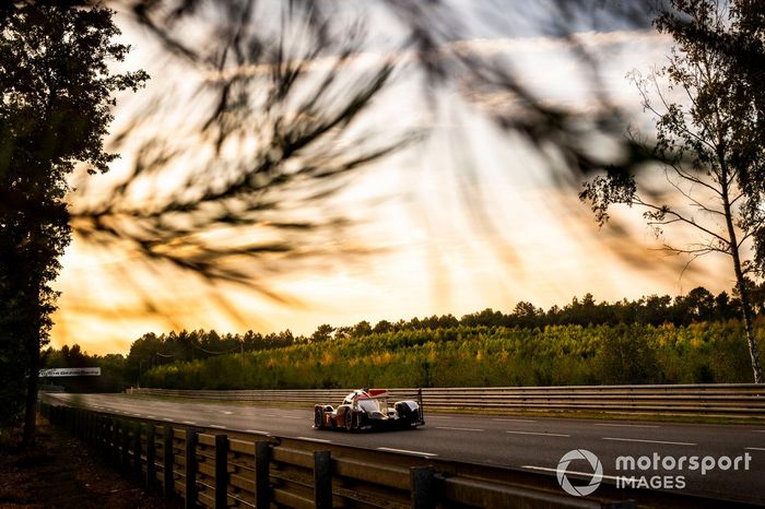 #7 Toyota Gazoo Racing Toyota TS050: Mike Conway, Kamui Kobayashi, Jose Maria Lopez