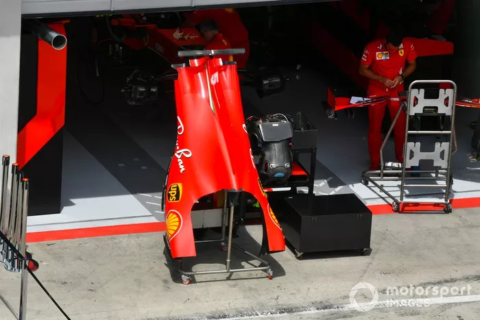 Cubierta motor del Ferrari SF1000 