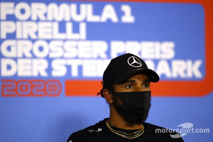 Lewis Hamilton, Mercedes-AMG Petronas F1 en la conferencia de prensa