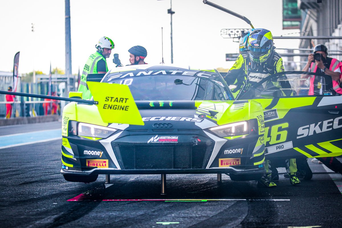 #46 Team WRT, Audi R8 LMS Evo II: Valentino Rossi, Frédéric Vervisch