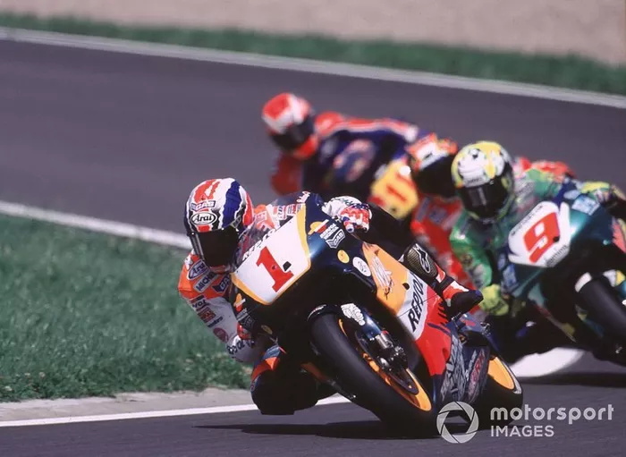 1998: Mick Doohan, Honda NSR500