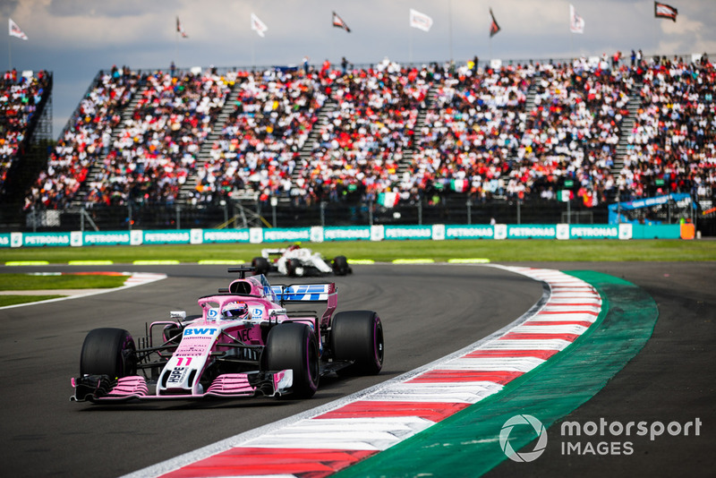 Sergio Perez, Racing Point Force India VJM11, leads Charles Leclerc, Sauber C37