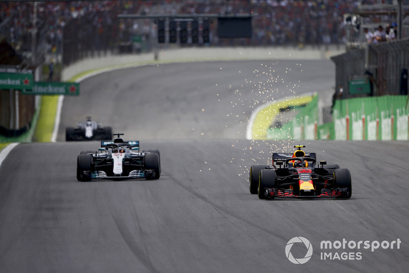 Max Verstappen, Red Bull Racing RB14, Lewis Hamilton, Mercedes AMG F1 W09.