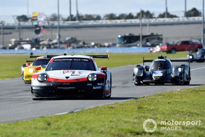 #912 Porsche GT Team Porsche 911 RSR, GTLM: Mathieu Jaminet, Earl Bamber