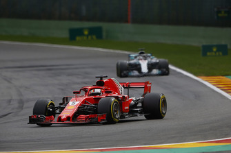 Себастьян Феттель, Ferrari SF71H, Льюіс Хемілтон, Mercedes AMG F1 W09
